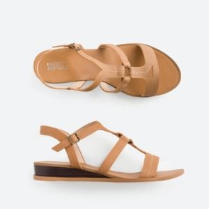 NWT Market & Spruce Wren Size 7 Strappy Sandals